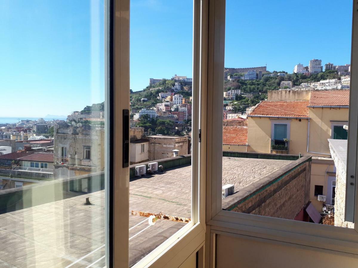 Il Volo Del Gabbiano Apartment Наполи Екстериор снимка