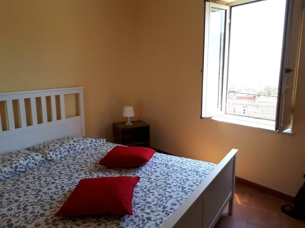 Il Volo Del Gabbiano Apartment Наполи Екстериор снимка