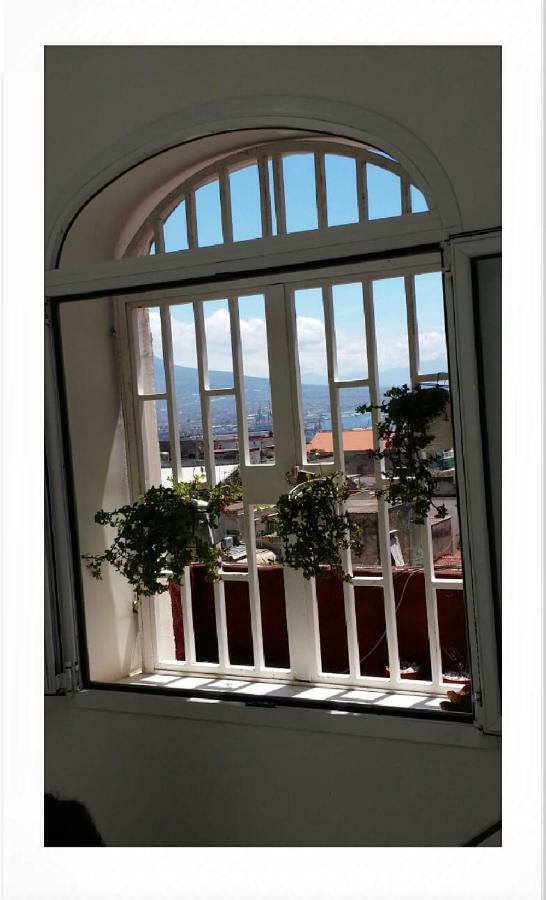 Il Volo Del Gabbiano Apartment Наполи Екстериор снимка